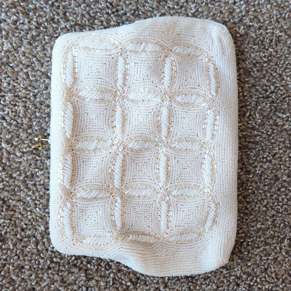Ivory Republic Of Korea Seed Bead Clutch Bag